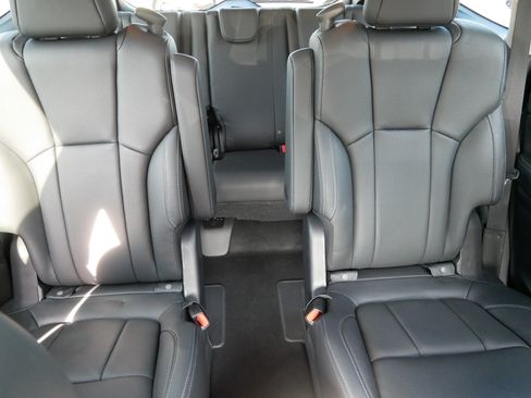 Used 2023 Subaru Ascent Touring AWD/4WD image 13