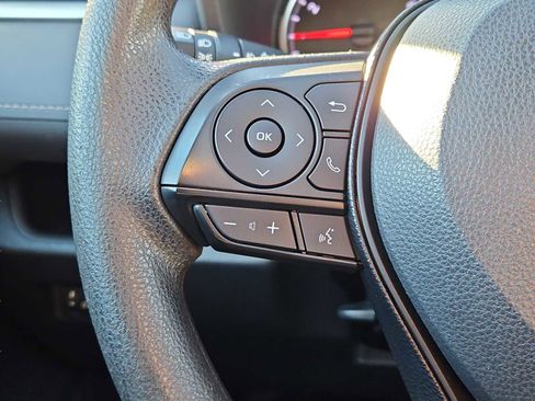 Used 2019 Toyota RAV4 XLE image 16