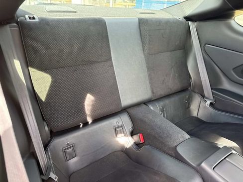 Used 2023 Toyota GR86 Premium image 10