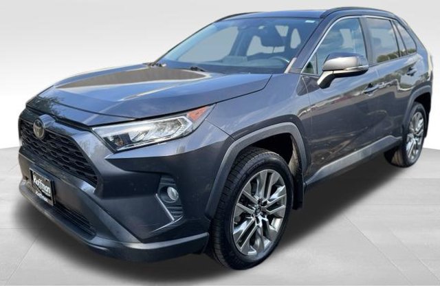 Used 2019 Toyota RAV4 XLE Premium w/ All Weather Liner Package AWD/4WD image 3