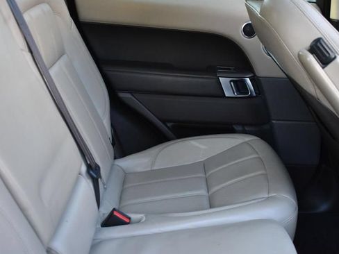 Used 2019 Land Rover Range Rover Sport HSE AWD/4WD image 28