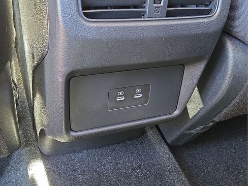 Used 2026 Nissan Rogue SV image 16