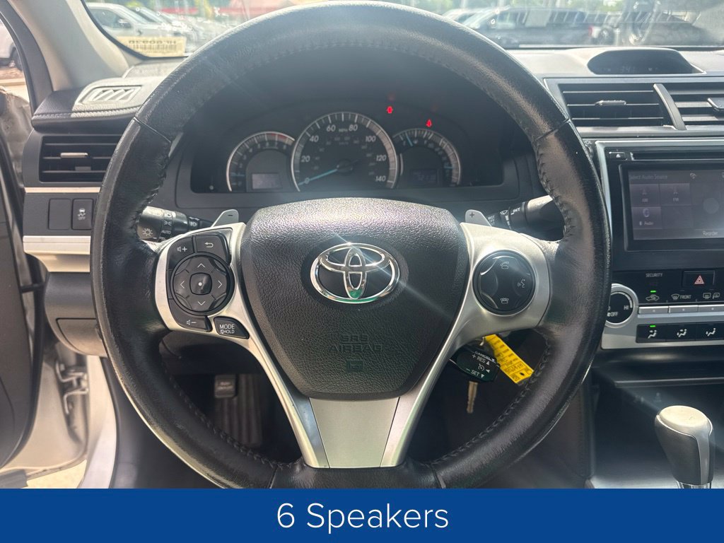Used 2014 Toyota Camry SE FWD image 12