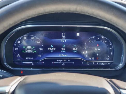 Used 2022 Chevrolet Tahoe LT w/ Luxury Package image 23