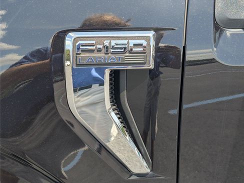 Used 2023 Ford F150 Lariat AWD/4WD image 12