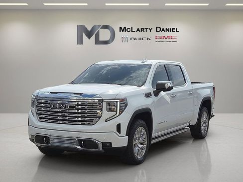 Certified 2023 GMC Sierra 1500 Denali AWD/4WD image 2