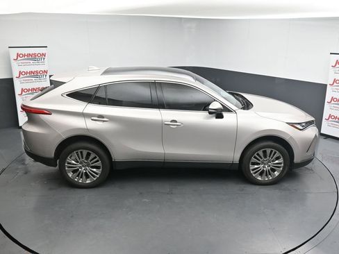 Used 2024 Toyota Venza Limited AWD/4WD image 34