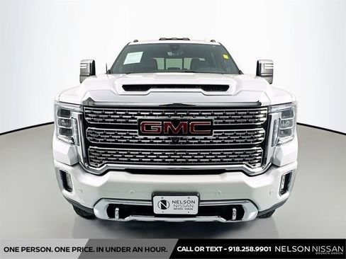 Used 2020 GMC Sierra 2500 Denali w/ Denali Ultimate Package AWD/4WD image 2