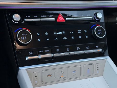Used 2025 Hyundai Santa Fe Calligraphy image 17
