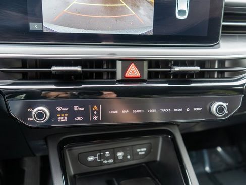 Used 2025 Kia K5 GT-Line w/ GT-Line Premium Package image 30