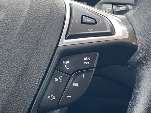 Certified 2022 Ford Edge SEL w/ Convenience Package image 9