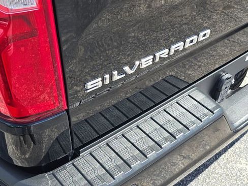 Used 2021 Chevrolet Silverado 1500 Custom image 5