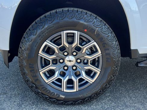 New 2026 Chevrolet Colorado Z71 w/ Technology Package AWD/4WD image 11