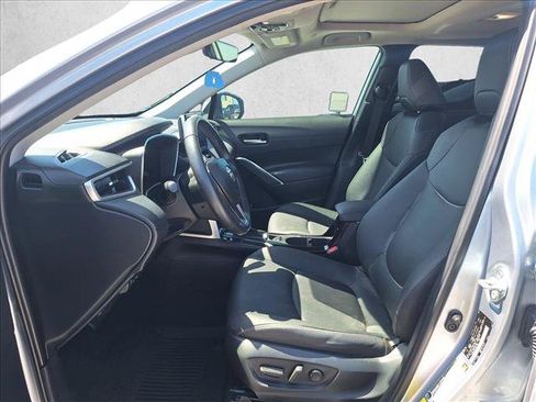 Certified 2023 Toyota Corolla Cross XLE w/ Convenience Package FWD image 10