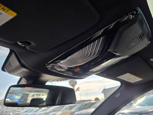 Used 2020 BMW 530e w/ Premium Package image 34