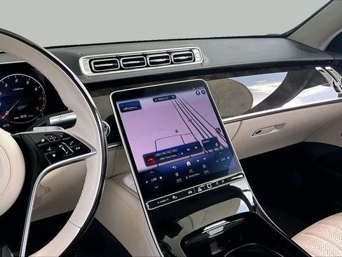 Used 2022 Mercedes-Benz S 500 4MATIC image 7