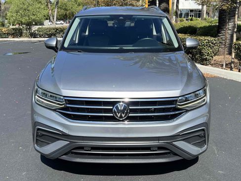 Used 2022 Volkswagen Tiguan SE image 91