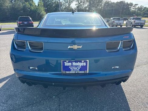 Used 2010 Chevrolet Camaro SS w/ RS Package RWD image 5