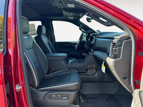 New 2025 GMC Sierra 2500 AT4X w/ AT4X AEV Edition image 10