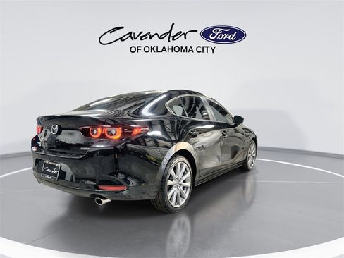 Used 2022 MAZDA MAZDA3 s image 8