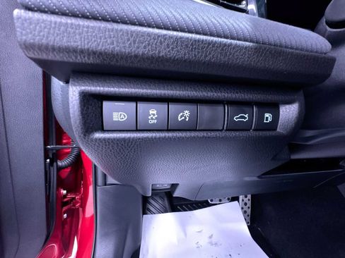 Used 2025 Toyota Camry SE w/ Convenience Package AWD/4WD image 16