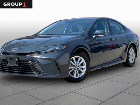 Used 2025 Toyota Camry LE FWD image 1