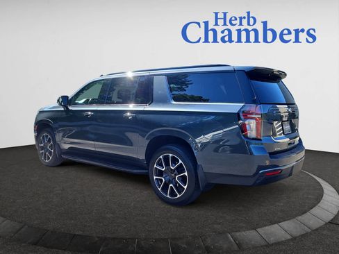 Used 2021 Chevrolet Suburban RST w/ Rear Media and Nav Package image 3