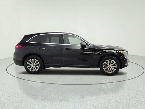 Certified 2026 Mercedes-Benz GLC 300 image 4