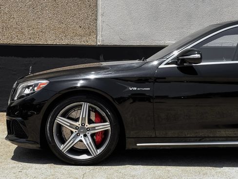Used 2017 Mercedes-Benz S 63 AMG 4MATIC Sedan w/ Warmth & Comfort Package image 12