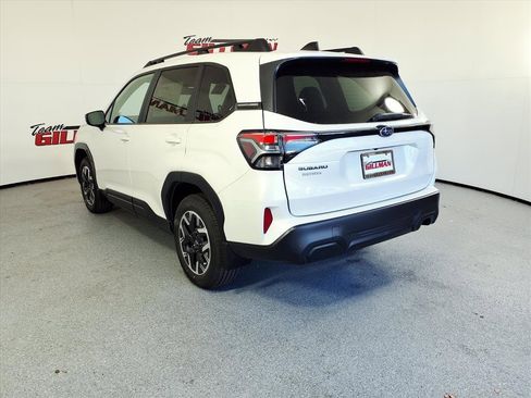New 2026 Subaru Forester Premium AWD/4WD image 2