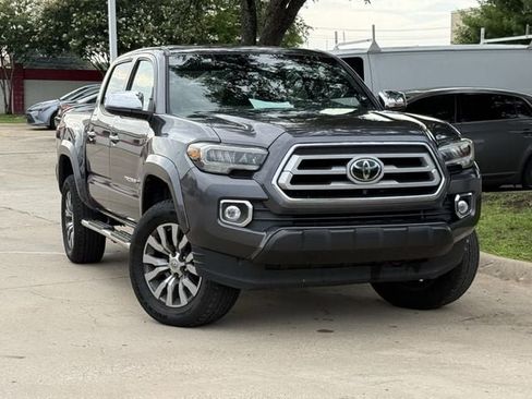 Used 2020 Toyota Tacoma Limited AWD/4WD image 2