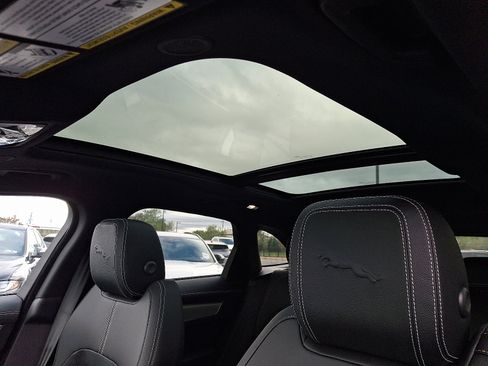 New 2026 Jaguar F-PACE R-Dynamic S image 12