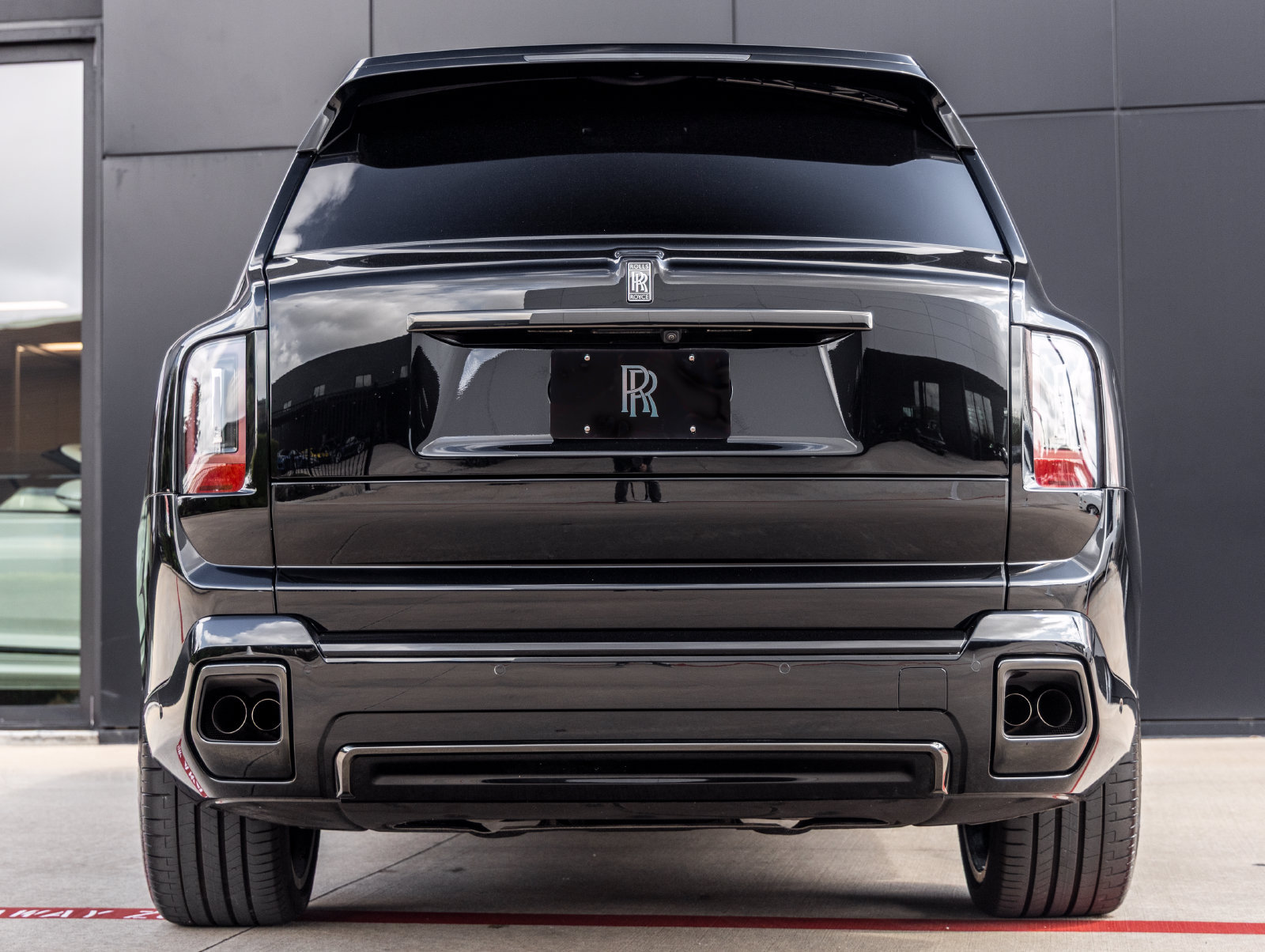 Used 2026 Rolls-Royce Cullinan Black Badge AWD/4WD image 10