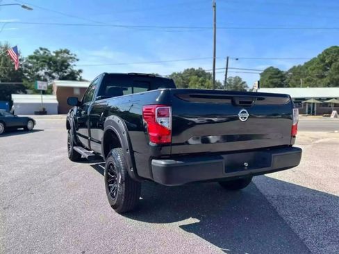 Used 2017 Nissan Titan S RWD image 9