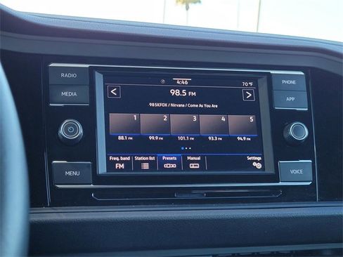 Used 2024 Volkswagen Jetta S image 9