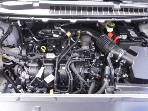 Used 2022 Ford Edge Titanium w/ Equipment Group 301A image 8