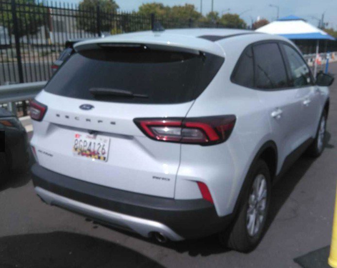 Used 2025 Ford Escape Active AWD/4WD image 3