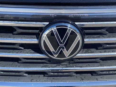 Used 2024 Volkswagen Atlas SE AWD/4WD image 26
