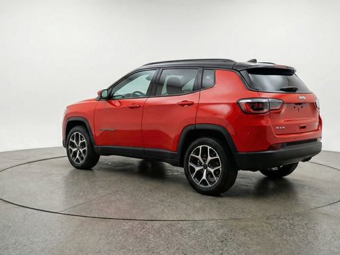 Used 2025 Jeep Compass Limited AWD/4WD image 6