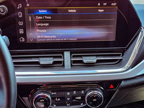 Certified 2025 Chevrolet Trax ACTIV w/ Sunroof Package image 19