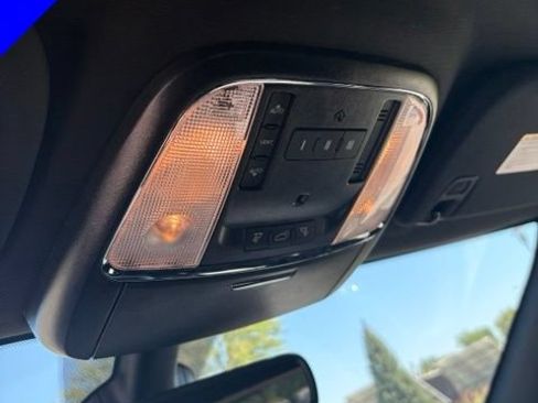 Used 2020 Jeep Grand Cherokee Limited AWD/4WD image 25