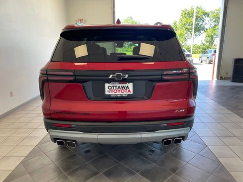 Used 2025 Chevrolet Traverse Z71 w/ Driver Confidence Package AWD/4WD image 7