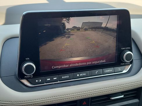 Certified 2023 Nissan Rogue SV FWD image 21