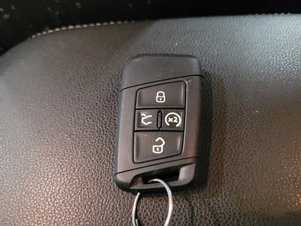 Used 2019 Volkswagen Jetta SEL FWD image 32