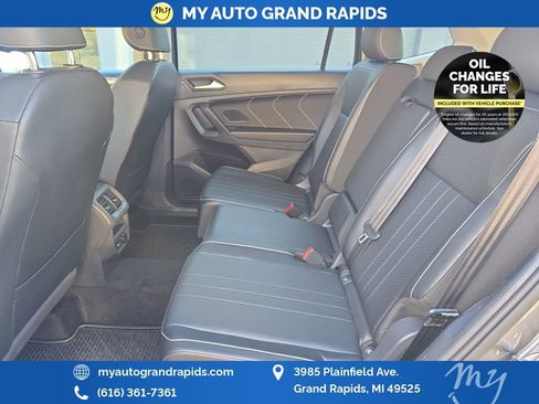 Used 2022 Volkswagen Tiguan SE image 26