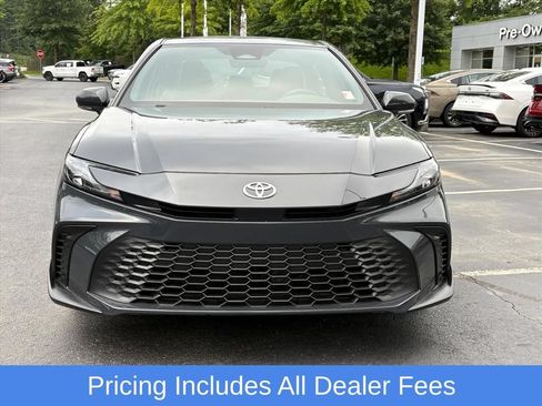 Used 2025 Toyota Camry SE w/ Convenience Package AWD/4WD image 4