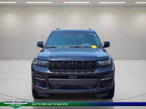 Used 2025 Jeep Grand Cherokee L Limited w/ Luxury Tech Group II AWD/4WD image 9