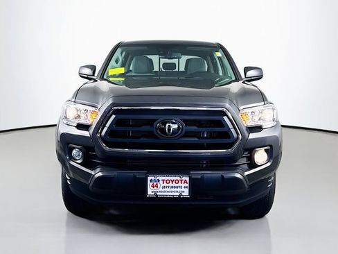 Used 2023 Toyota Tacoma SR5 AWD/4WD image 11