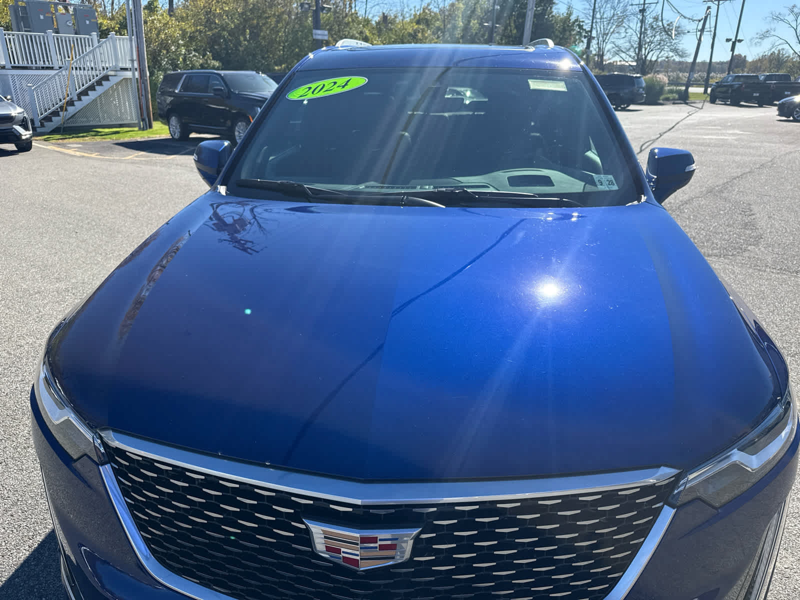 Used 2024 Cadillac XT6 Premium Luxury w/ Technology Package AWD/4WD image 5