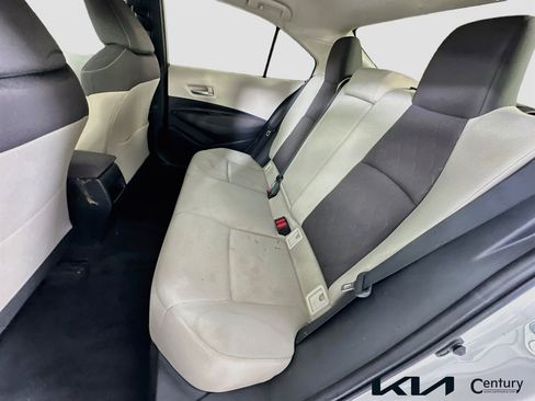 Used 2020 Toyota Corolla LE FWD image 22